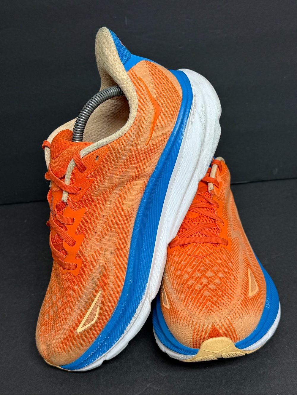 Hoka Men's Clifton 9 Wide Shoes Vibrant Orange/Impala 1132210-VOIM – Size 9.5 2E - Picture 3 of 11